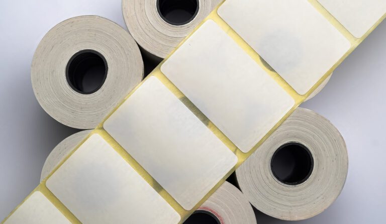 Understanding the Difference: Direct Thermal Labels vs. Thermal Transfer Labels